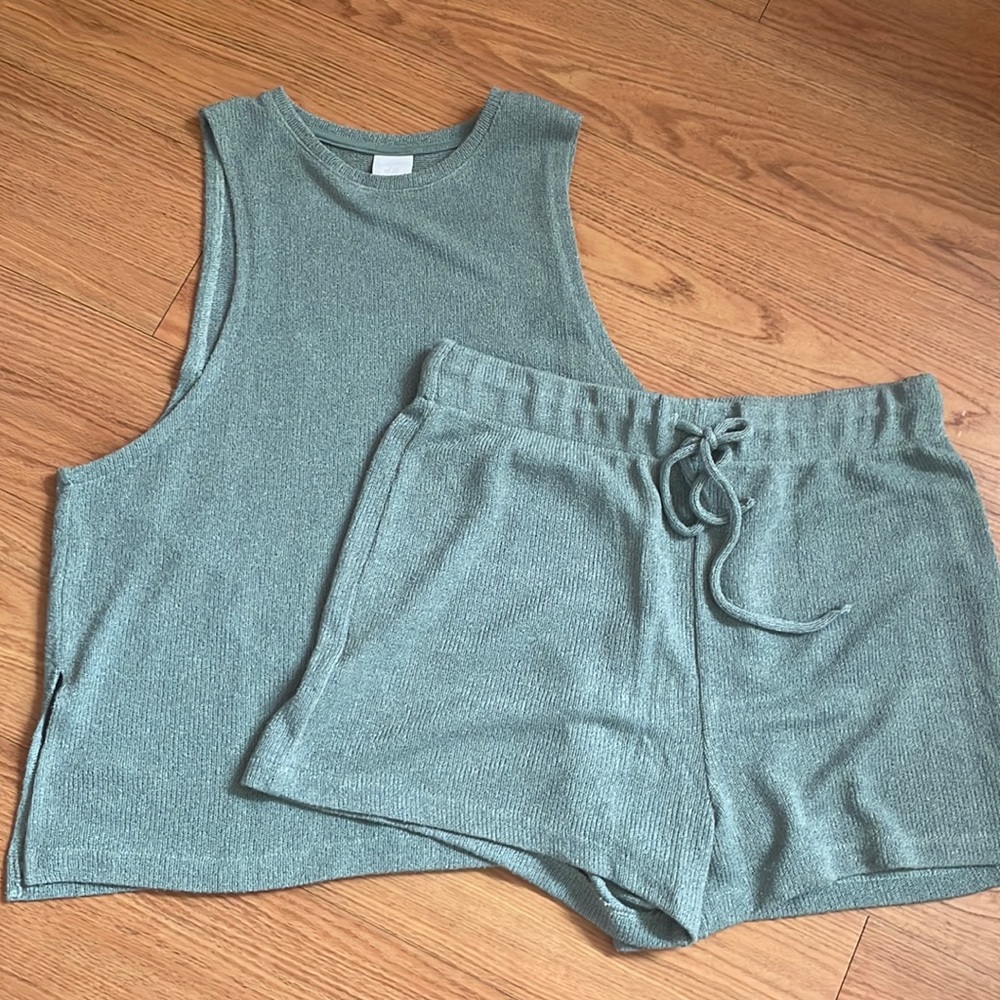 H&M Seafoam Green Tank and Shorts Set Size M